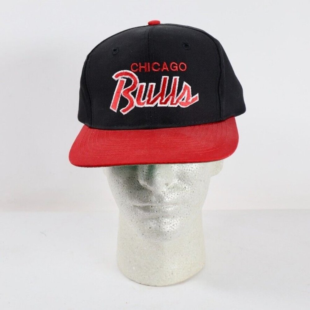 Vintage Chicago Bulls Amapro Hat Cap Adjustable SnapBack Red & Black